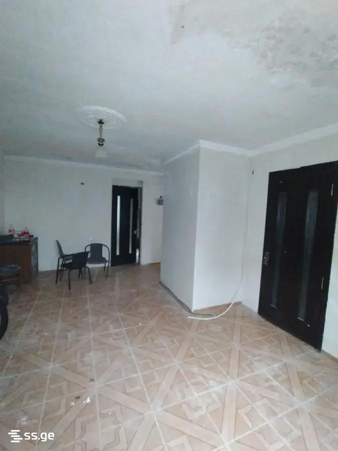 7 Room Private House For Sale view 6