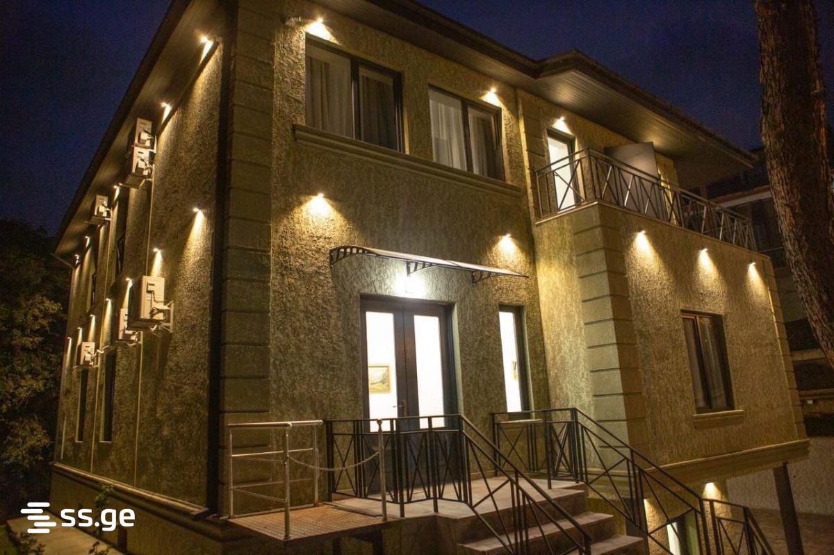 12 Room Hotel For Sale view 10