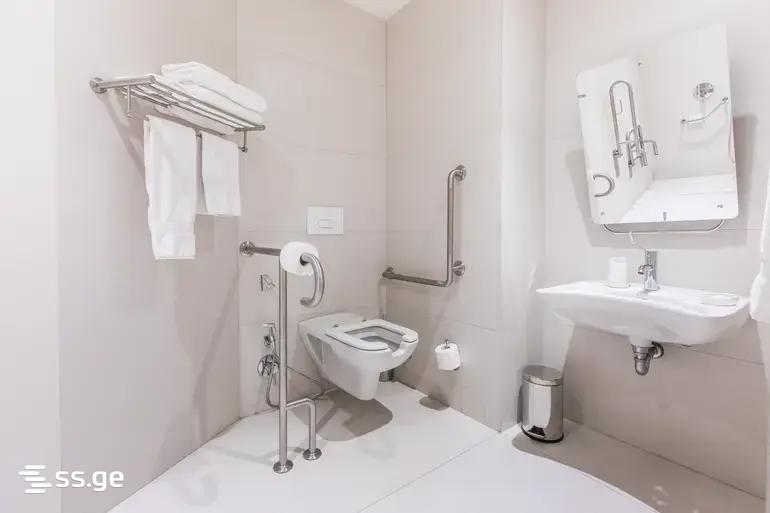 10 Room Hotel For Sale view 8
