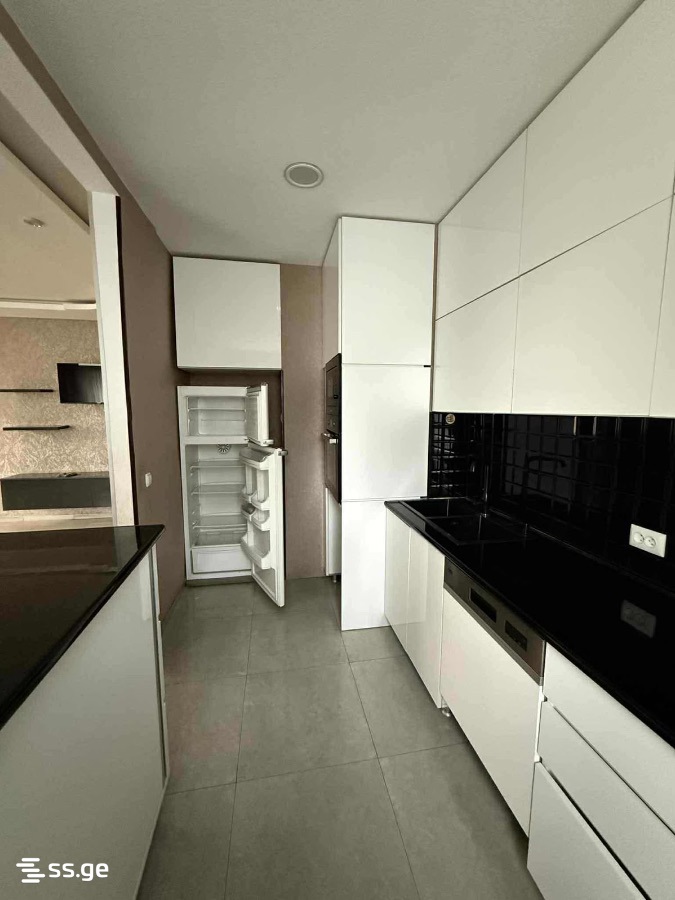 3 Room Flat For Rent. Telavi, 1 of 12