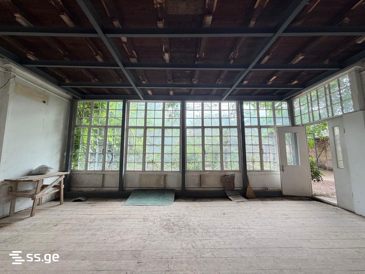 Commercial Space For Sale. Vera view 1