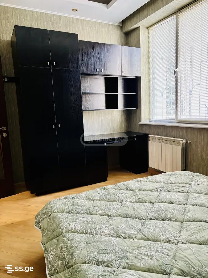 8 Room Private House For Sale view 13