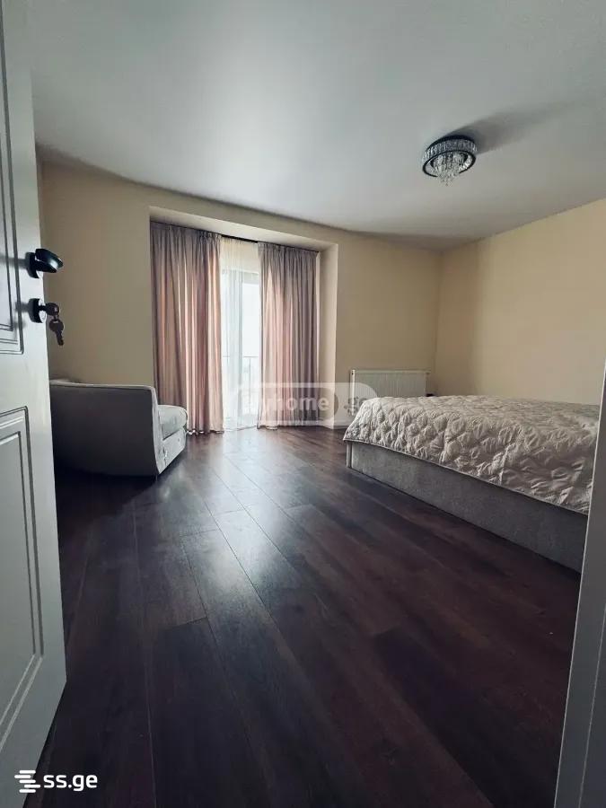 5 Room Summer Cottage Daily Rent. Lisi Lake view 1