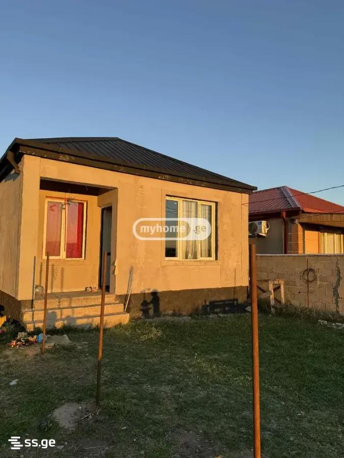 4 Room Private House For Sale view 1