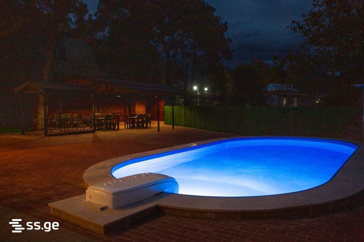 12 Room Hotel For Sale view 9