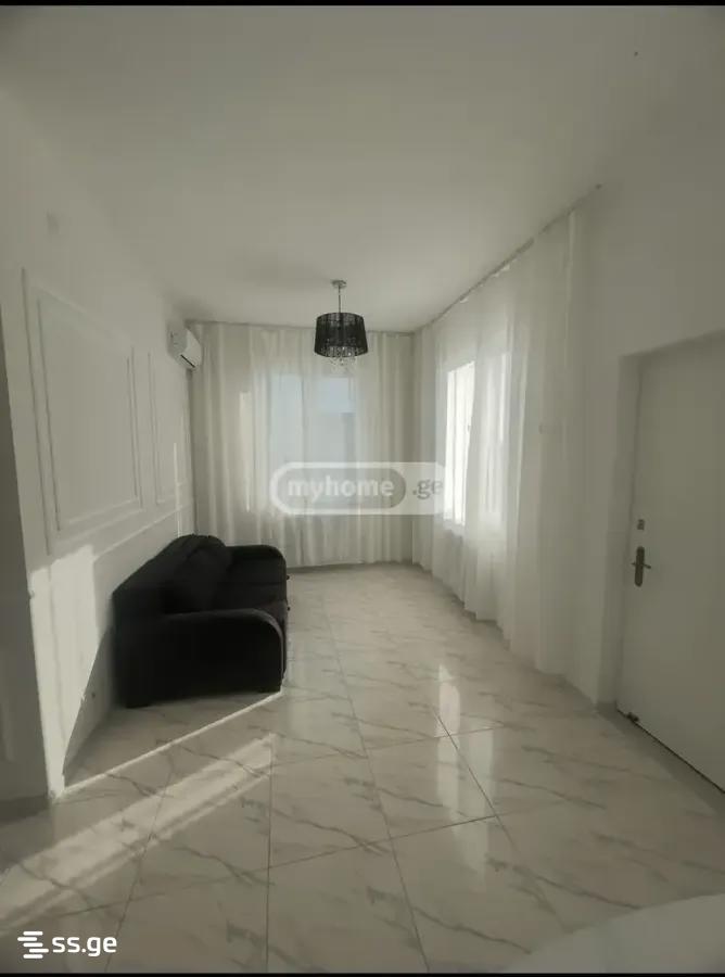 7 Room Private House For Sale view 5