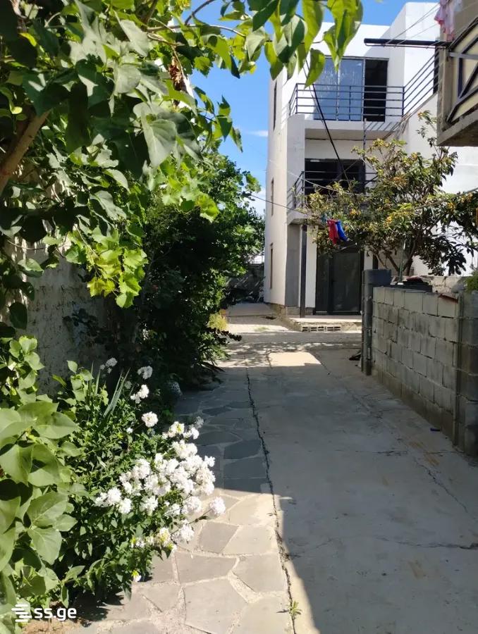 7 Room Private House For Sale view 4
