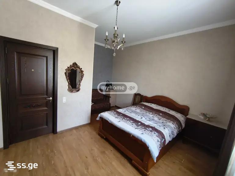 3 Room Private House For Sale view 4