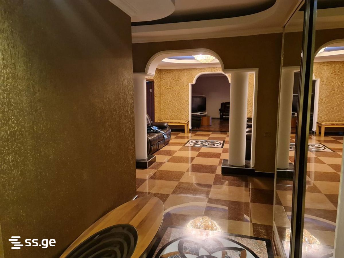 8 Room Flat For Sale view 5