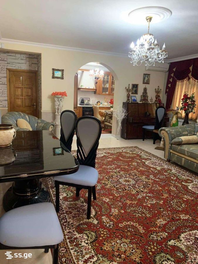 6 Room Private House For Sale view 6