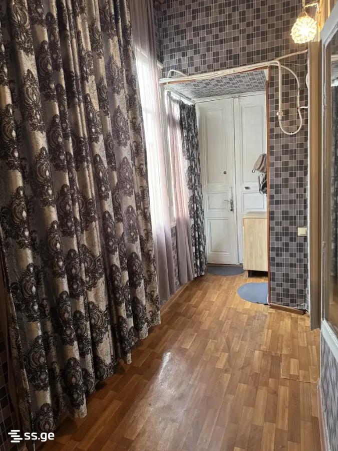 3 Room Private House For Sale view 9
