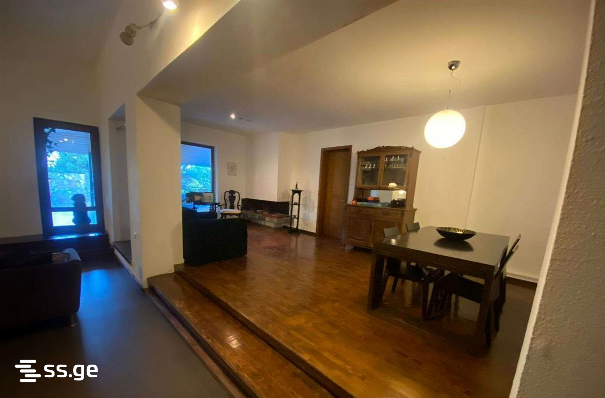 7 Room Private House For Sale view 9