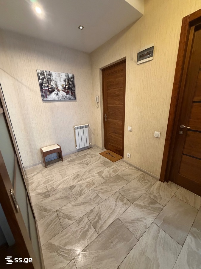 4 Room Flat Daily Rent. Vake view 8