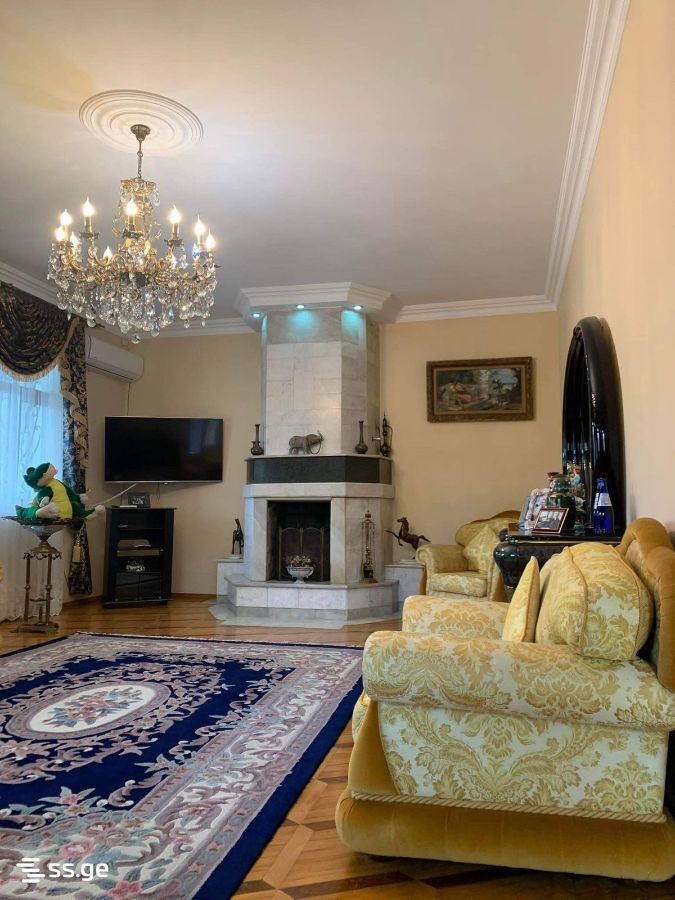 6 Room Private House For Sale view 11