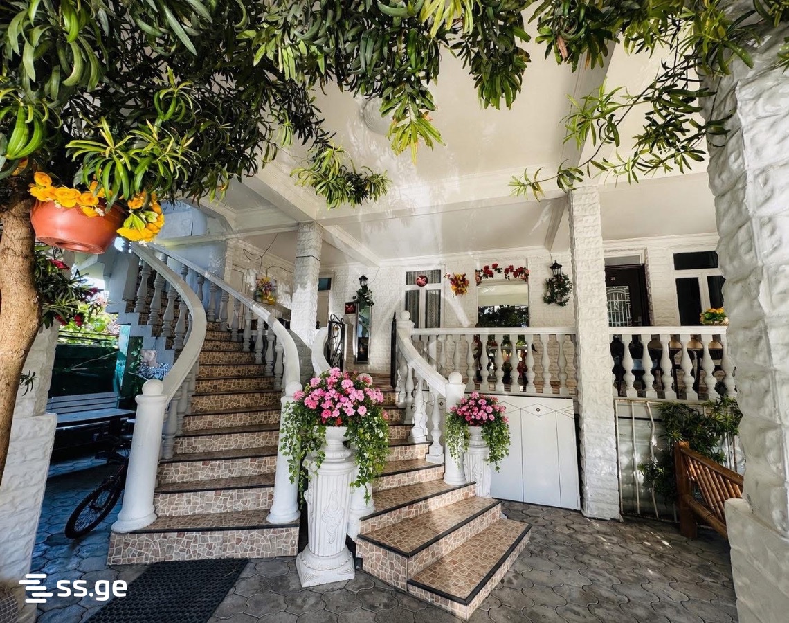 3 Room Private House Daily Rent. Batumi view 14