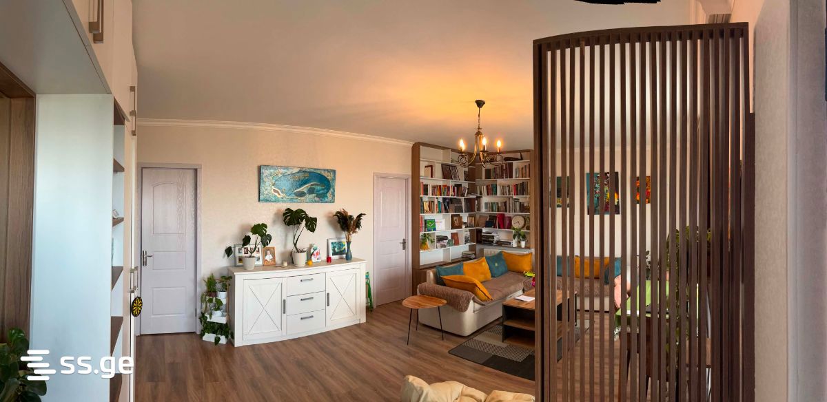 5 Room Private House For Sale view 2