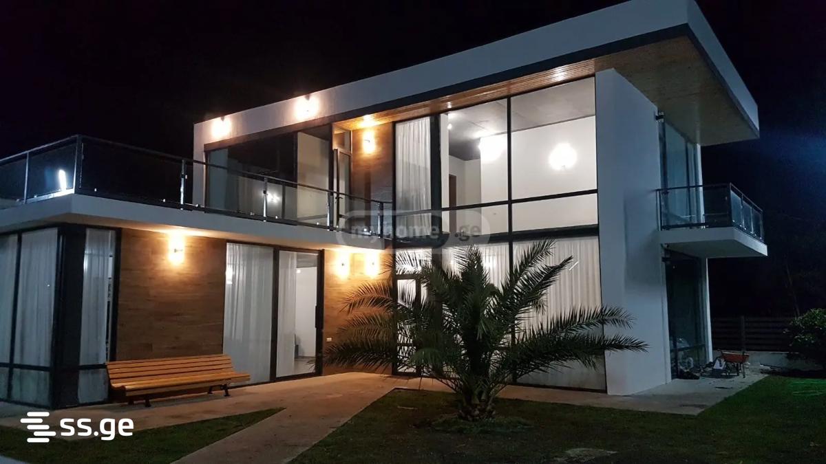 Private House Daily Rent. Ureki view 2