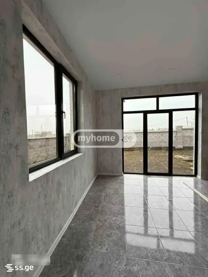 3 Room Private House For Sale view 4