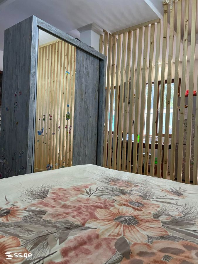 2 Room Summer Cottage For Rent. Tskneti view 3