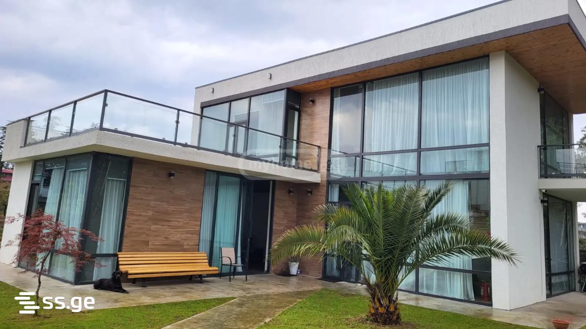 Private House Daily Rent. Ureki view 1