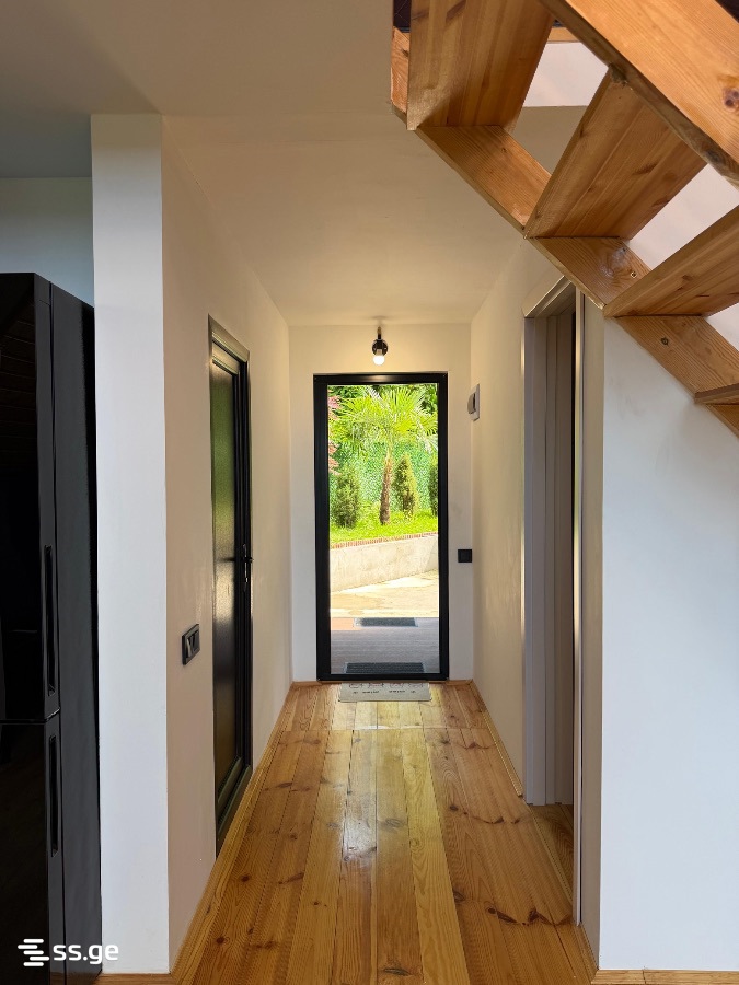 3 Room Summer Cottage Daily Rent. Batumi, 1 of 4