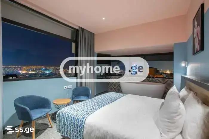 22 Room Hotel For Rent. Vera view 1