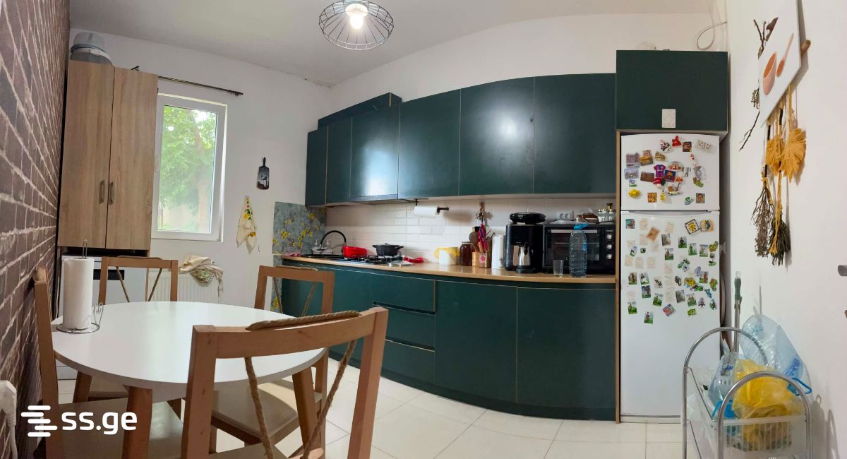 5 Room Private House For Sale view 3