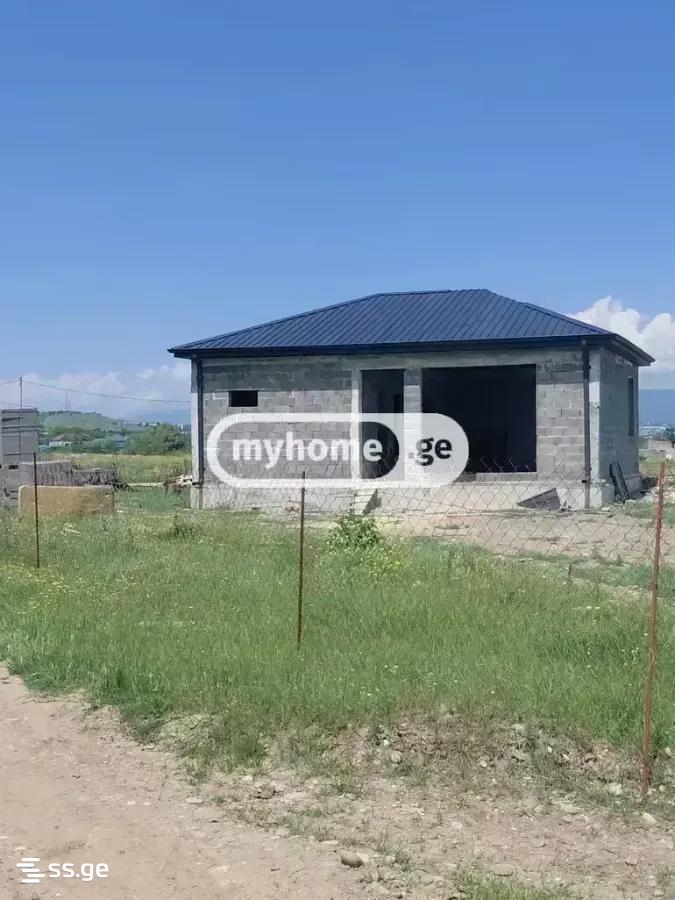 იყიდება 2-ოთახი კერძო სახლი view 1