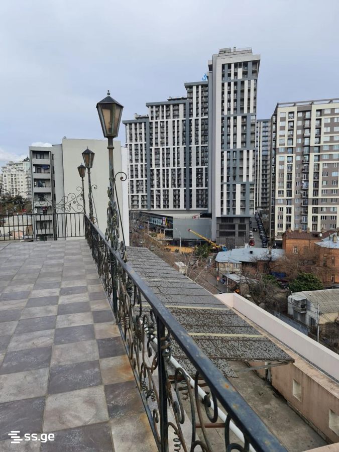8 Room Flat For Sale view 8