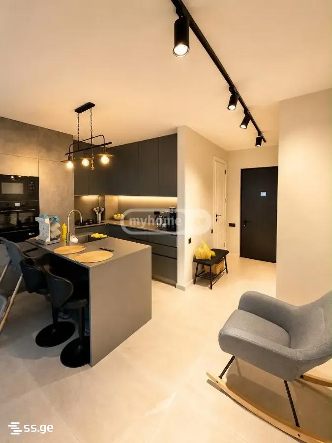 2 Room Flat For Sale, 1 of 4
