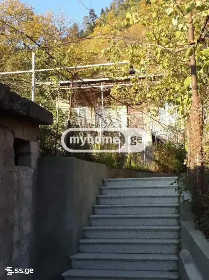 10 Room Private House For Sale view 27