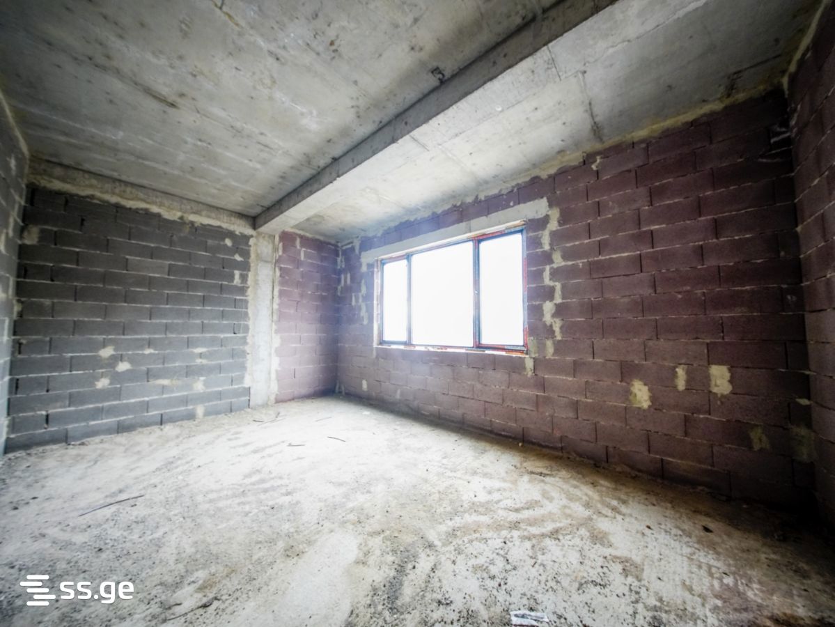 7 Room Private House For Sale view 14