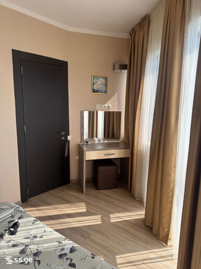 2 room Flat Daily rent. Batumi - Bild 2
