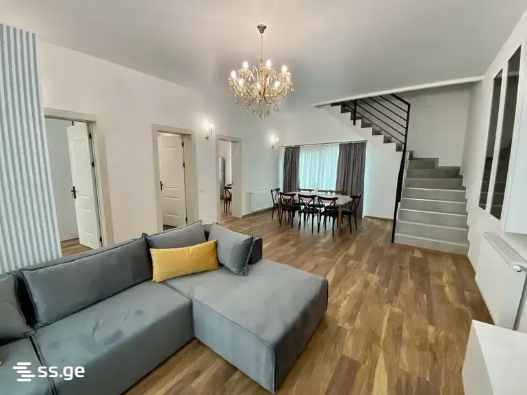 7 Room Private House For Sale view 2