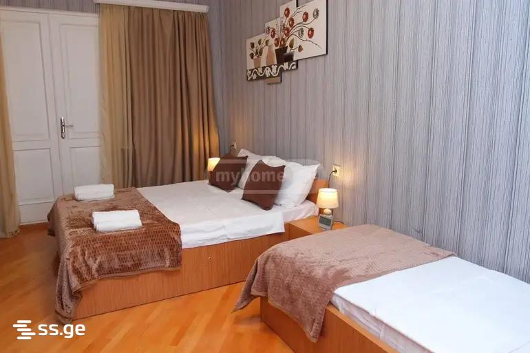 6 Room Private House For Sale view 14