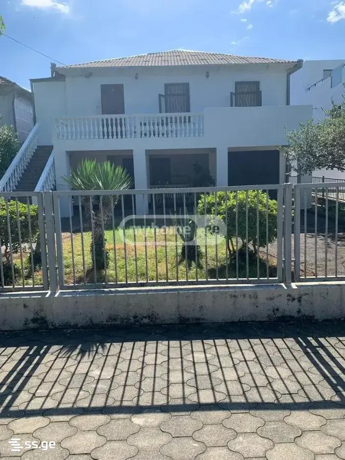 9 Room Private House For Sale, 1 of 4