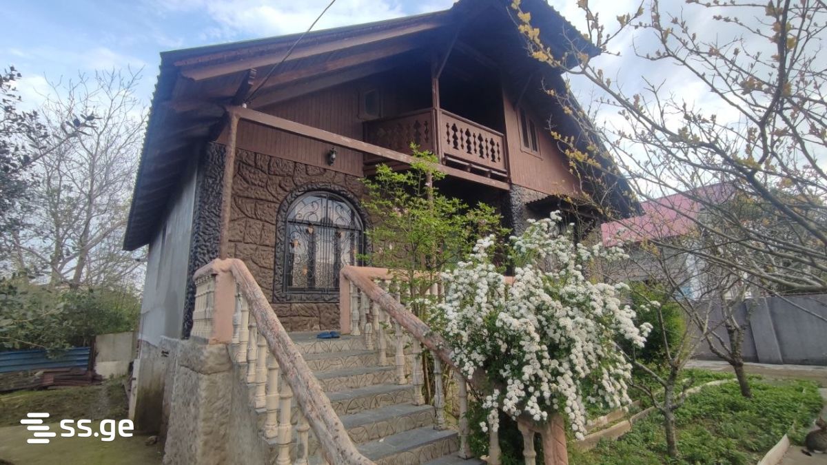 6 Room Summer Cottage For Sale view 2