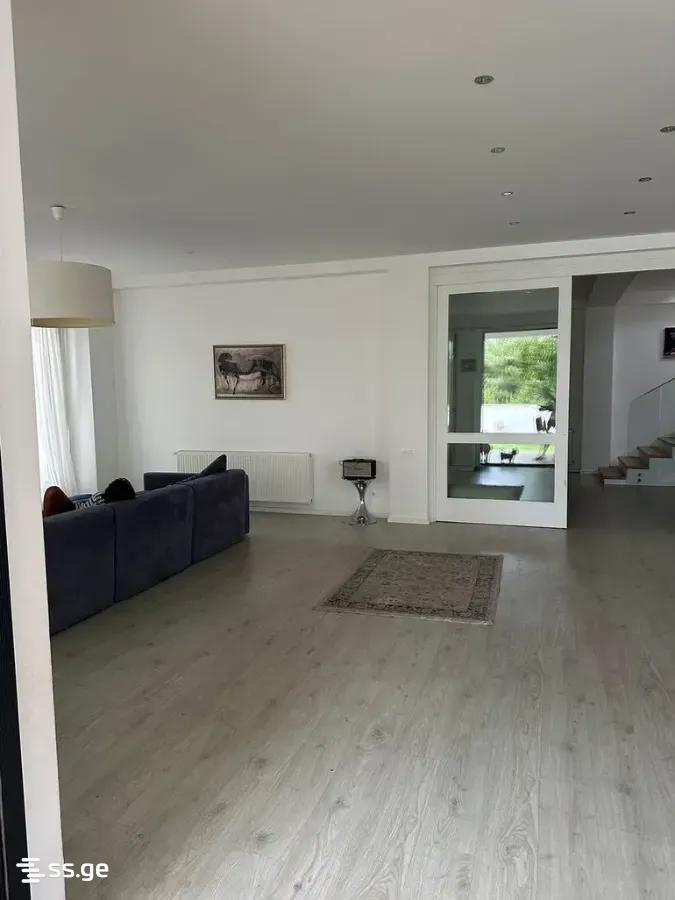 4 Room Private House For Sale view 70