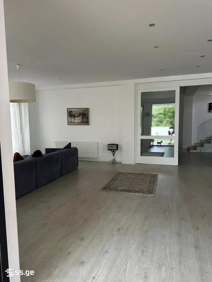 4 Room Private House For Sale view 11