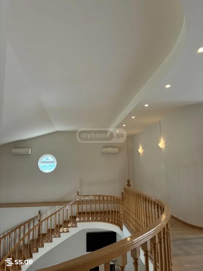 7 Room Private House For Rent. Vera view 4