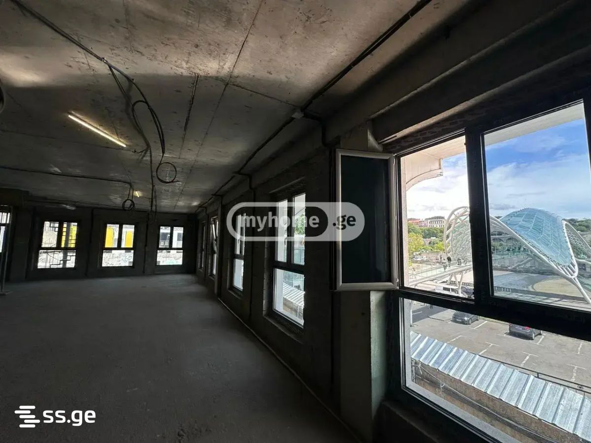Commercial Space For Rent. Sololaki view 3