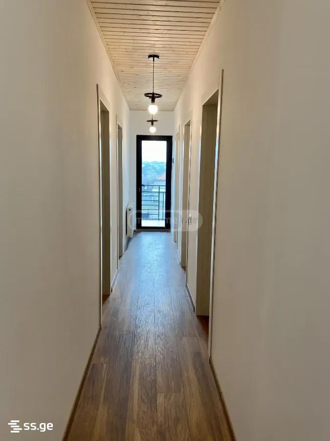 7 Room Private House For Sale view 11