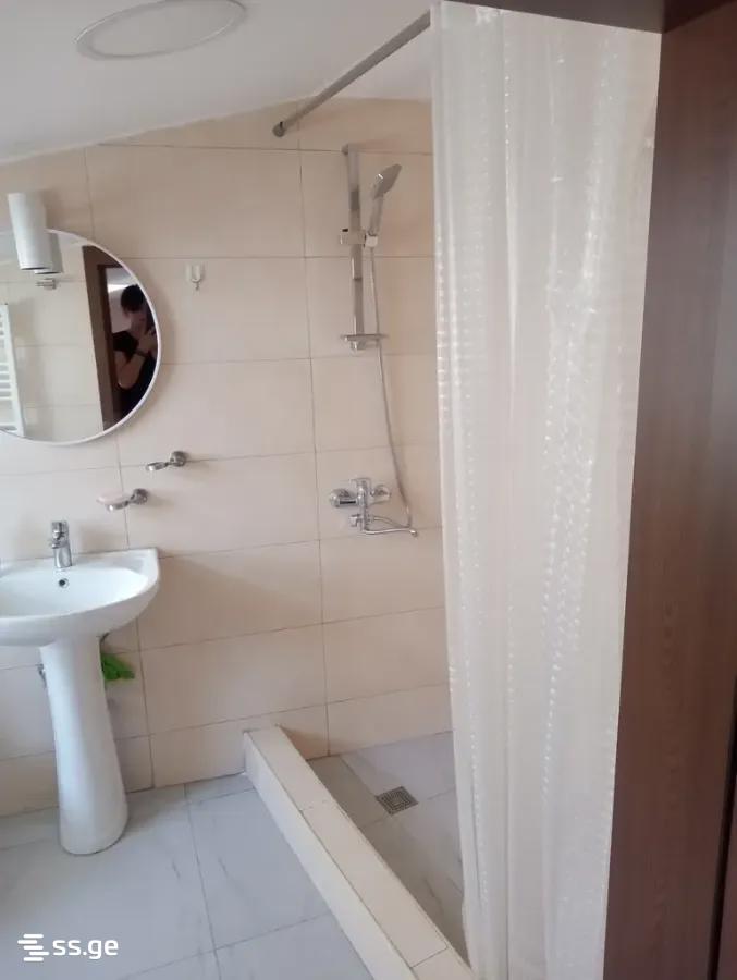 4 Room Private House For Rent. Sololaki view 9