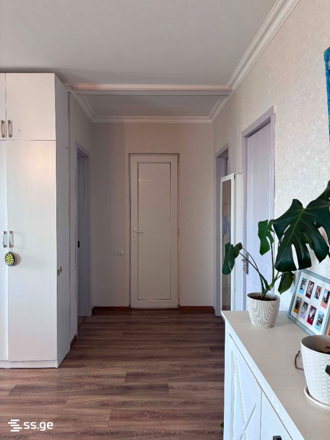 5 Room Private House For Sale view 4