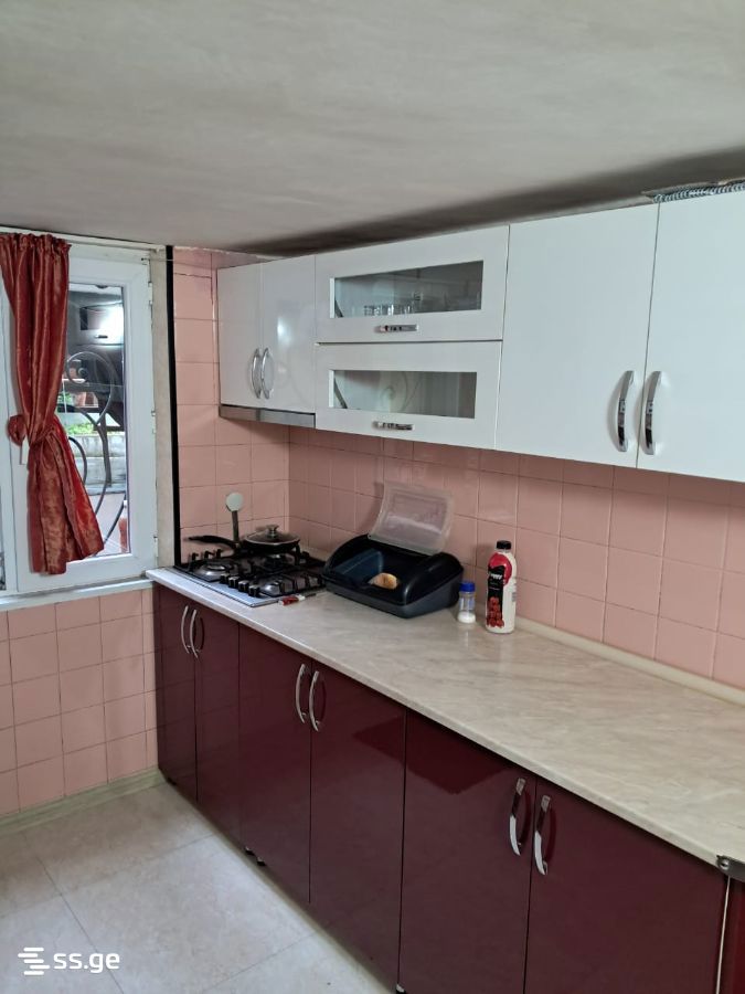 6 Room Private House Daily Rent. Kutaisi view 3