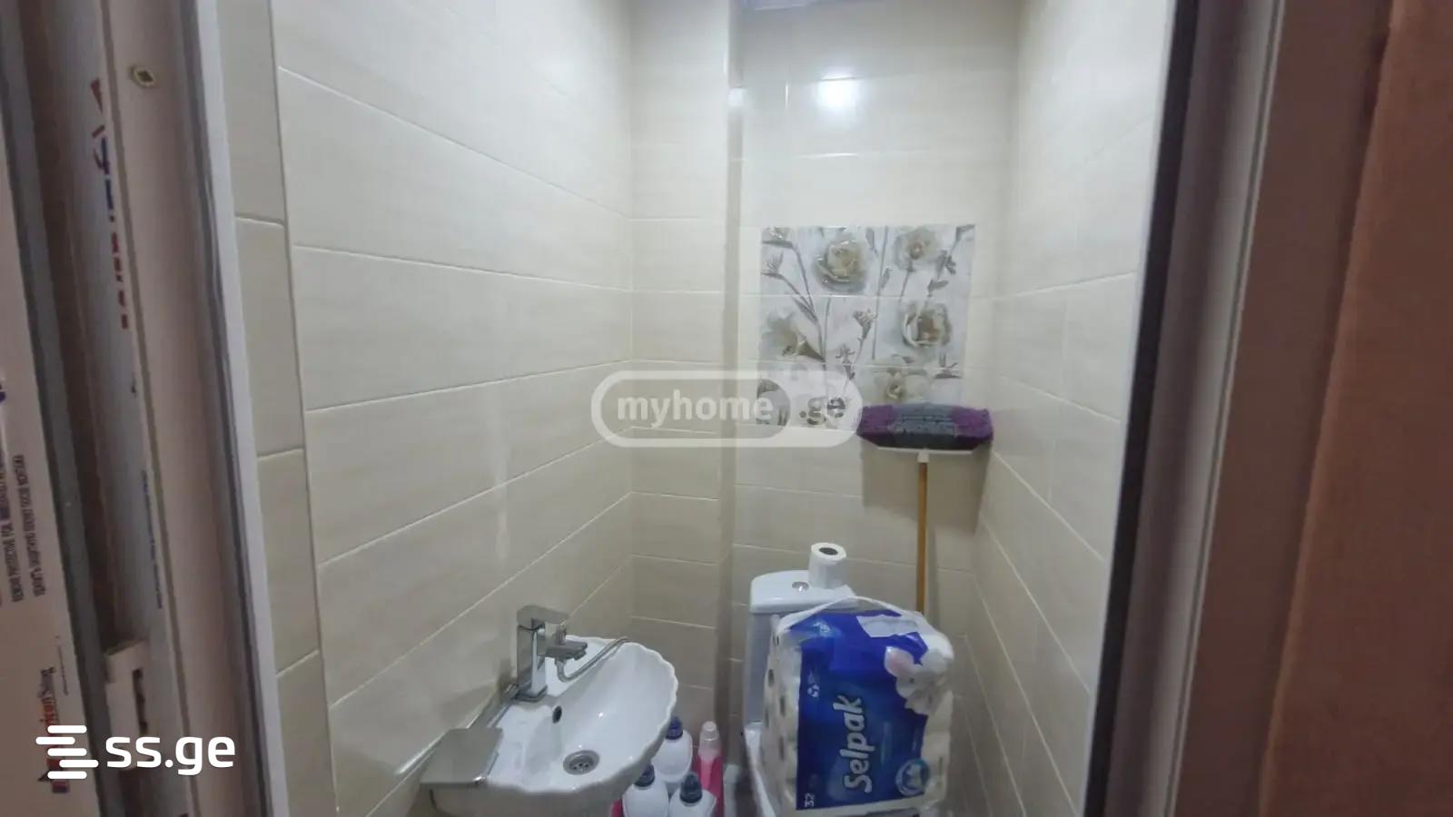 5 Room Private House For Sale view 15