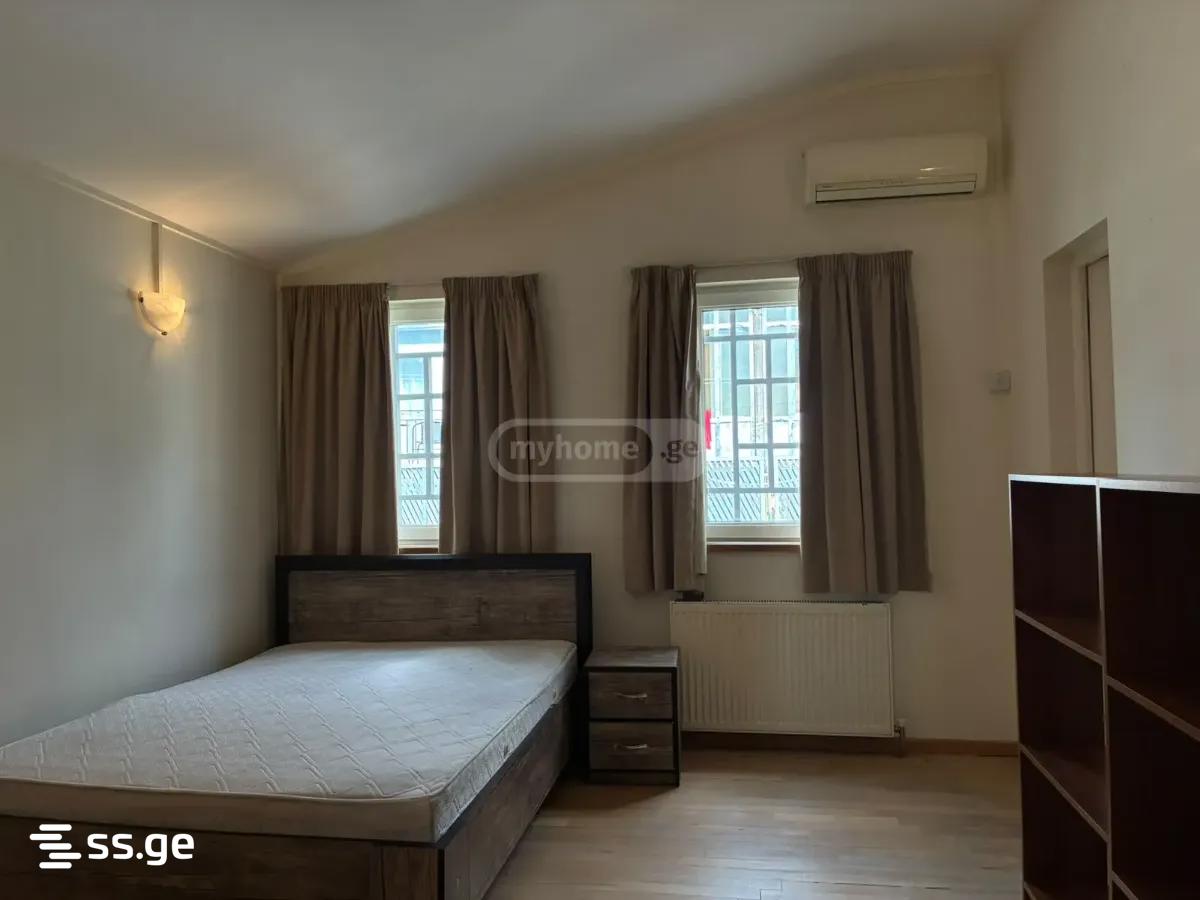 7 Room Private House For Rent. Vera view 1