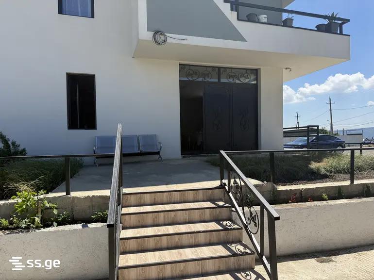 3 Room Private House Daily Rent. Varketili view 26