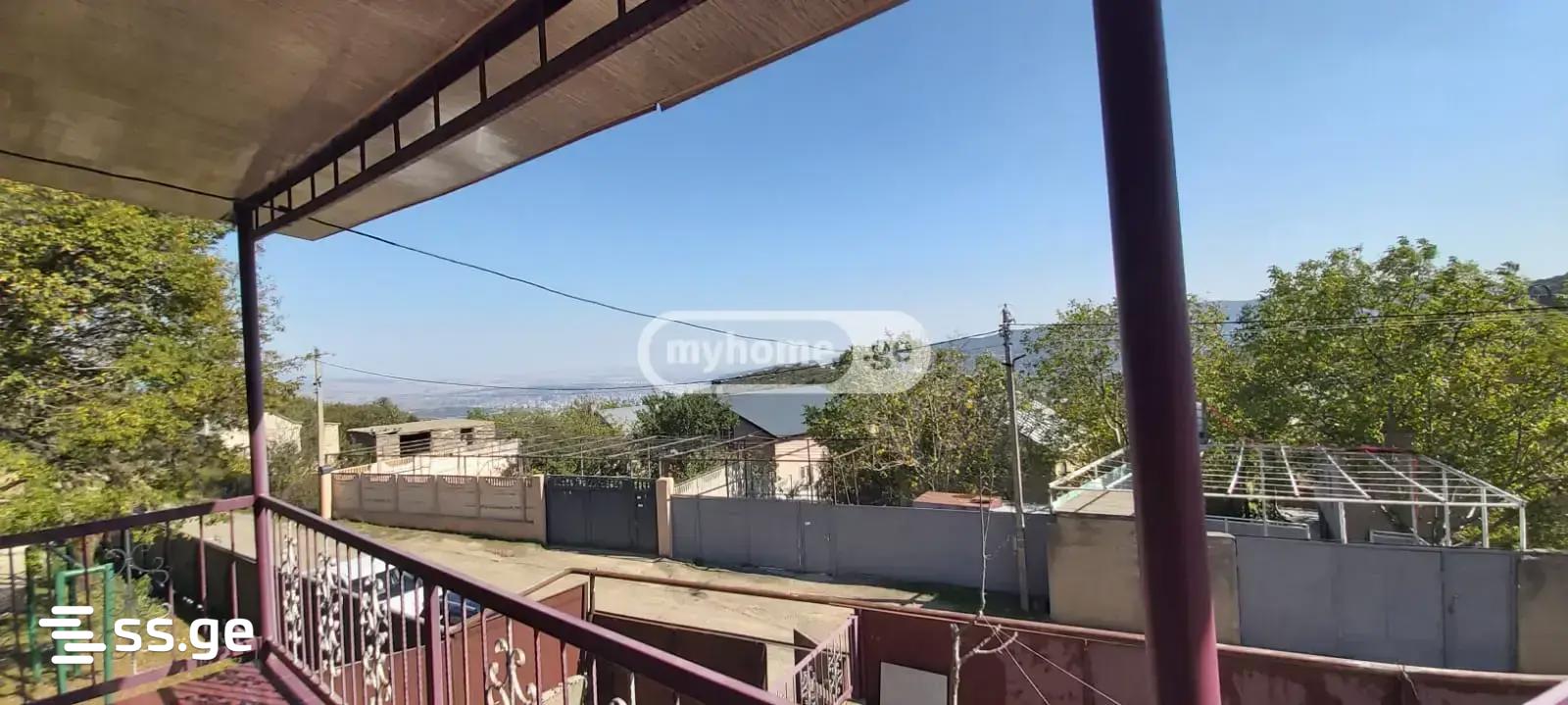 8 Room Private House For Sale view 14