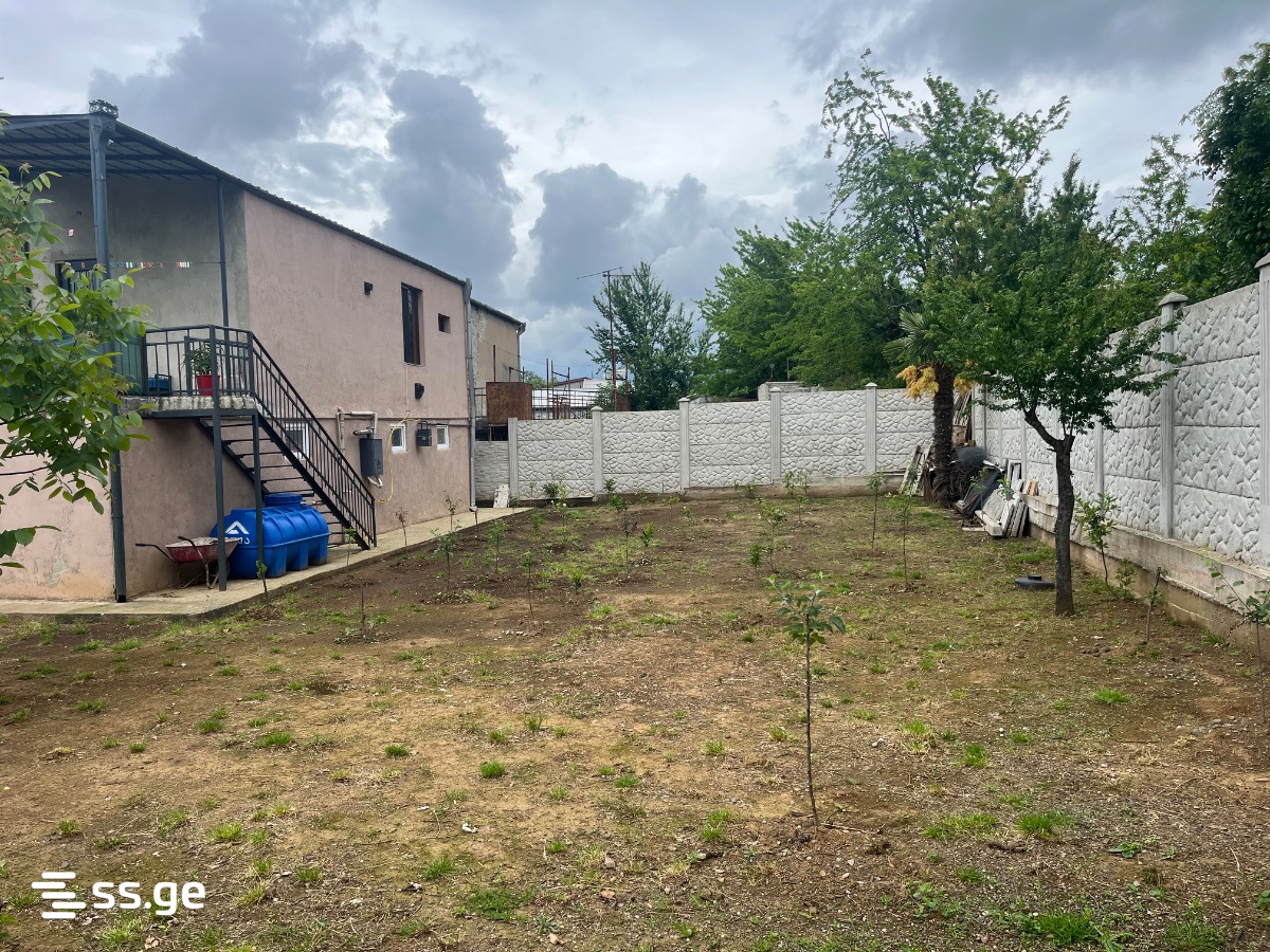 7 Room Private House For Sale view 15